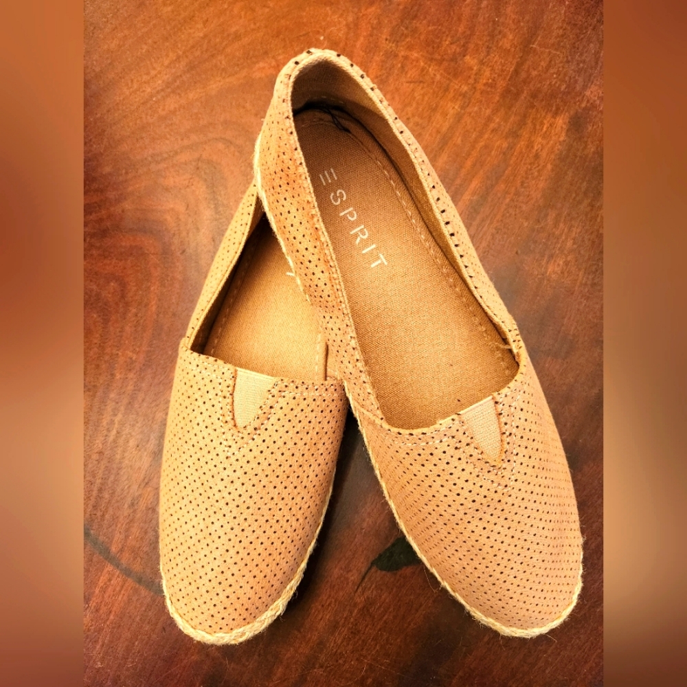Esprit Tan Flats with Woven Texture, 10M